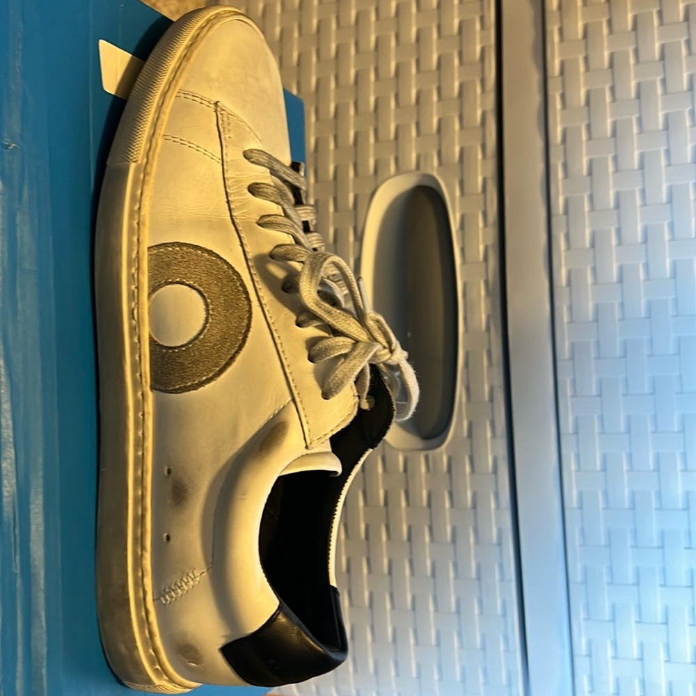 Like new Oliver Cabell shoes